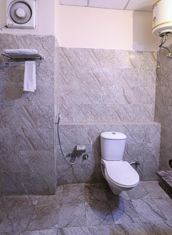 Hotel The Leaf - Gomti Nagar Lucknow Extérieur photo