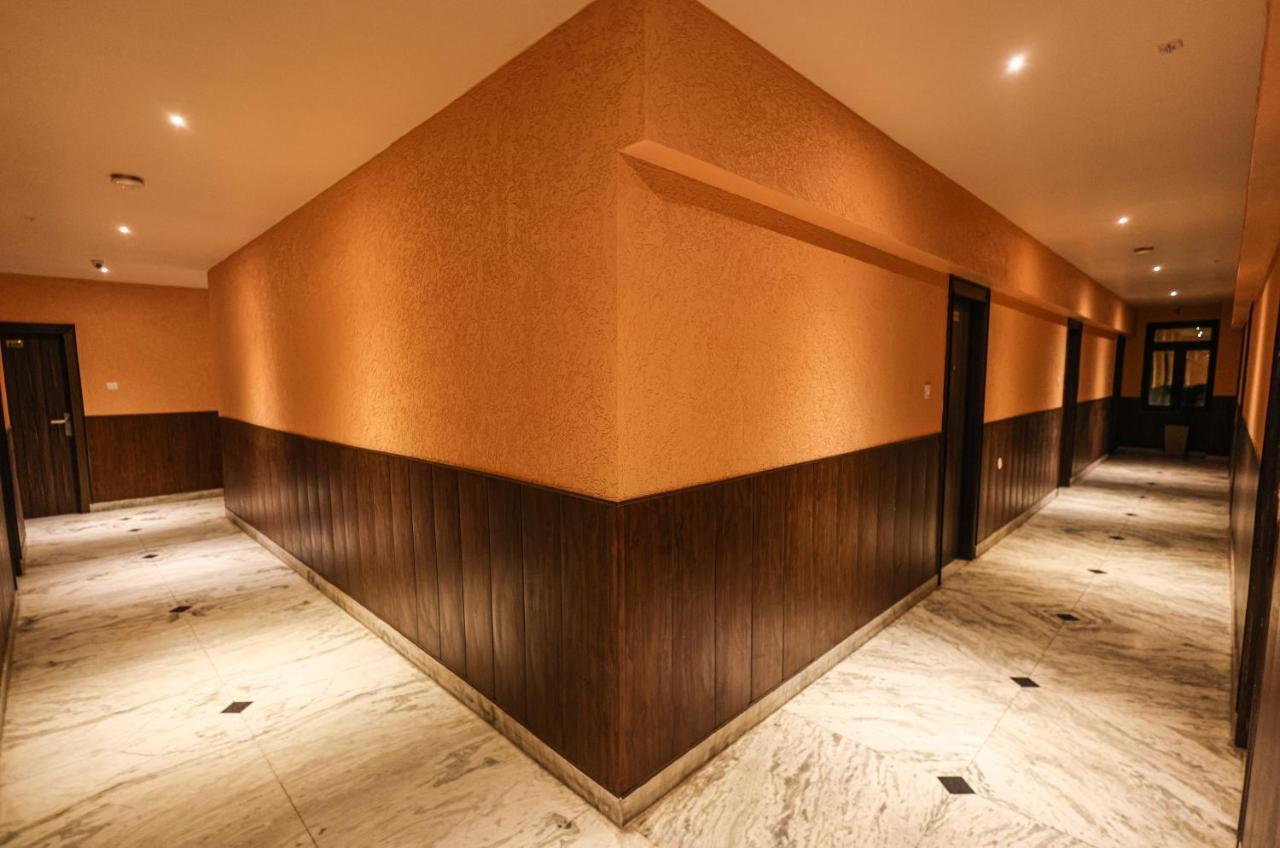 Hotel The Leaf - Gomti Nagar Lucknow Extérieur photo