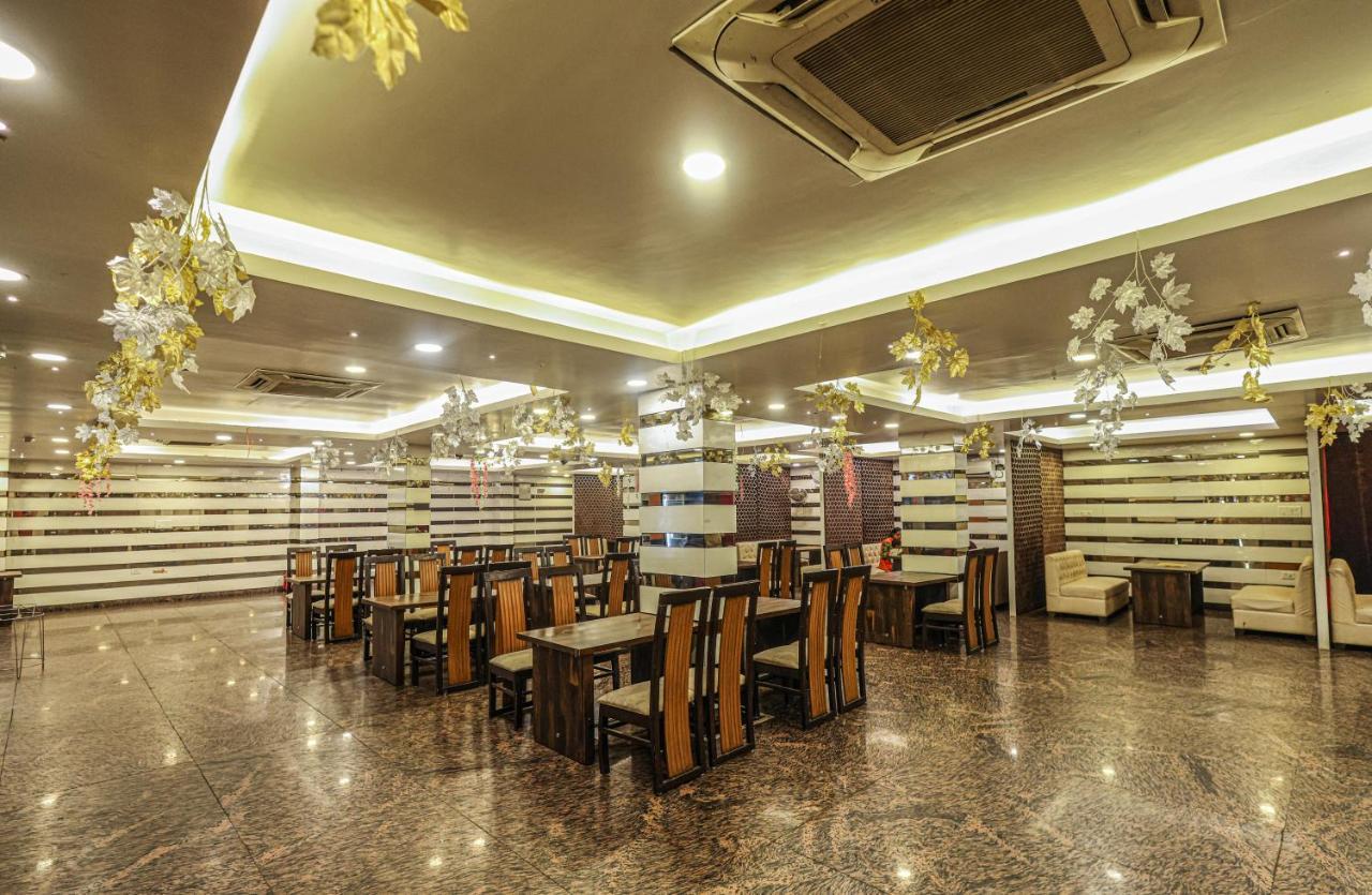 Hotel The Leaf - Gomti Nagar Lucknow Extérieur photo