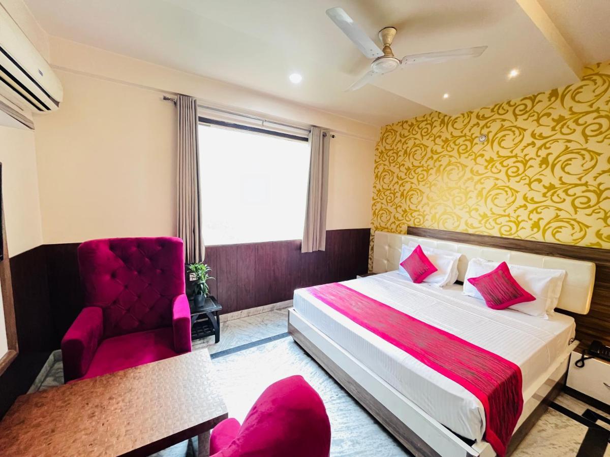 Hotel The Leaf - Gomti Nagar Lucknow Extérieur photo