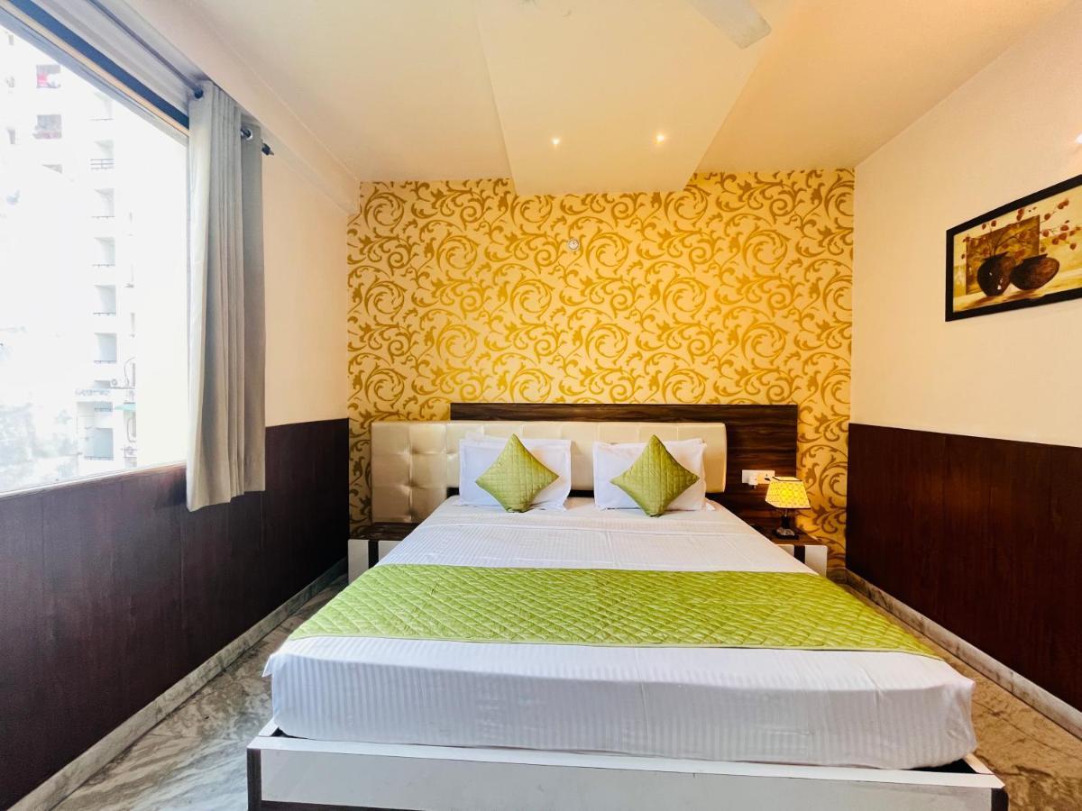 Hotel The Leaf - Gomti Nagar Lucknow Extérieur photo
