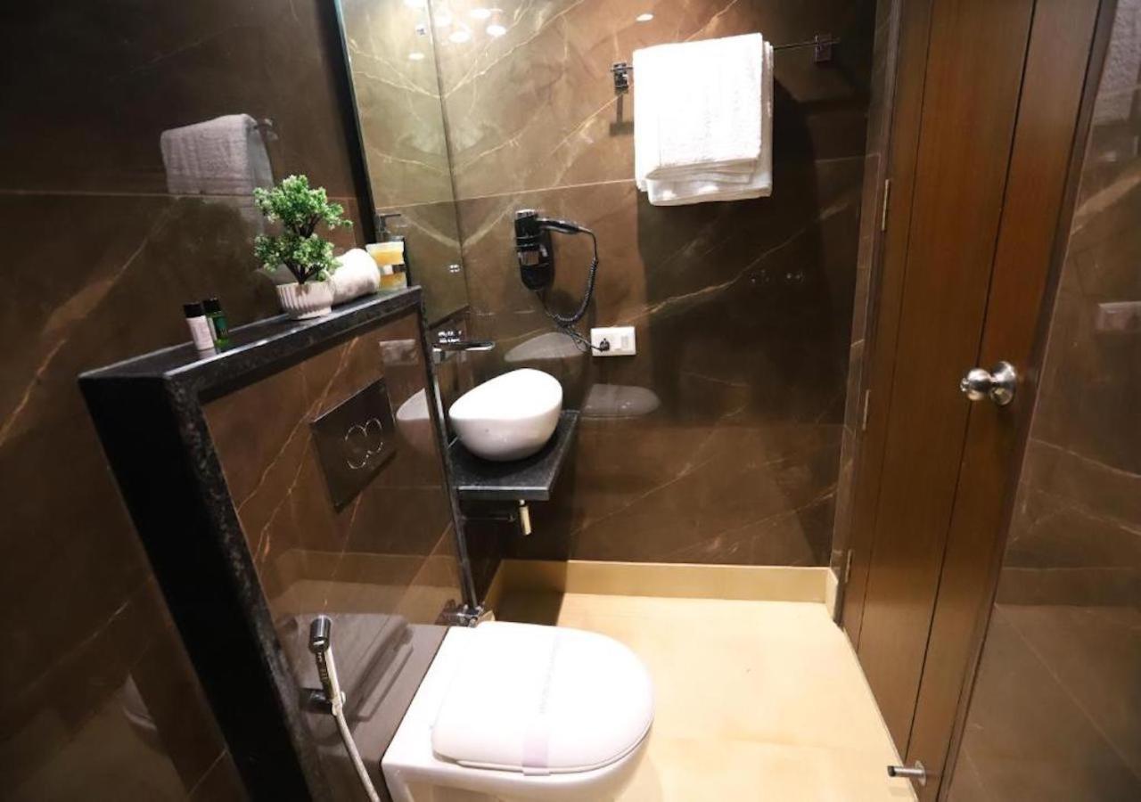 Hotel The Leaf - Gomti Nagar Lucknow Extérieur photo